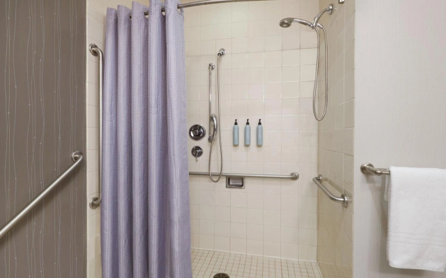 Courtyard by Marriott Ottawa East