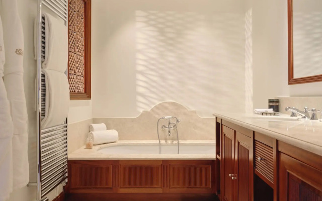 Airelles Pan Dei Palais