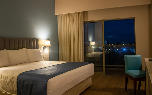 Varali Grand Hotel