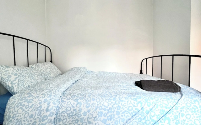 Spacious Family Apartment Midi