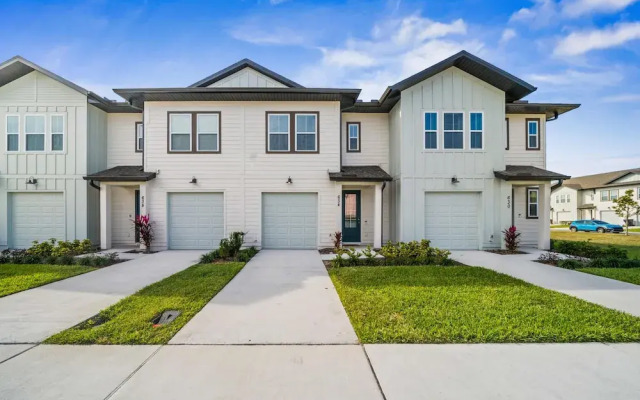 634 Longboat Drive