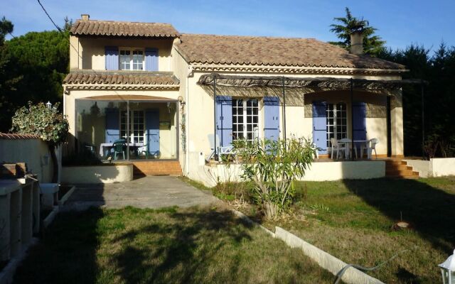 House With 3 Bedrooms In Loriol Du Comtat With Enclosed Garden 110 Km From The Beach