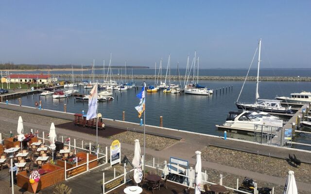 Sur la Mer - Pension & Restaurant
