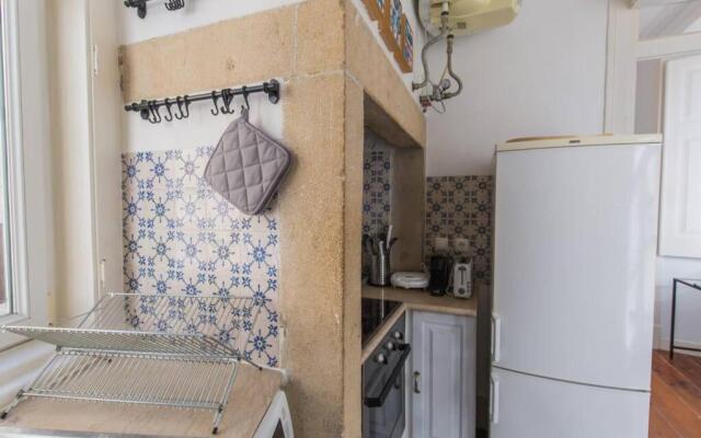 135 C - Quiet Charming Flat Historic Alfama Baixa