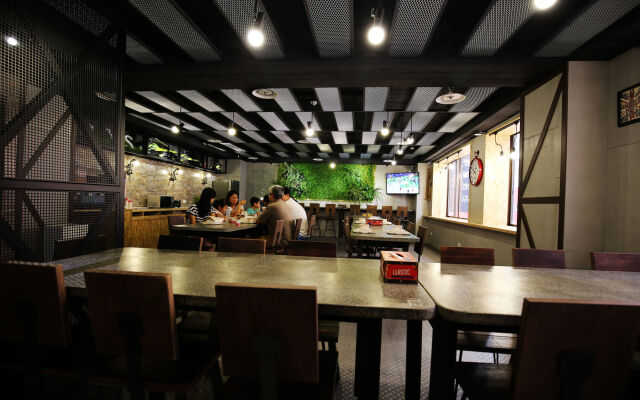 Nys Loft Hotel - Hostel