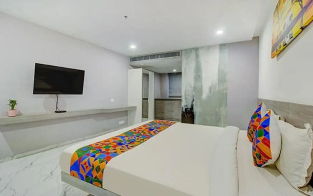 Fabhotel Shasha Shandar