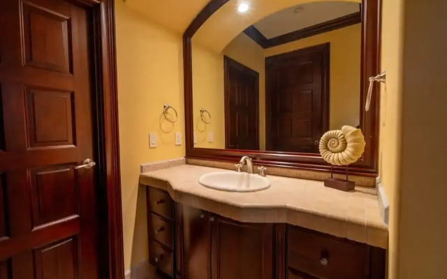 CR Luxury Bella Vista 7A 3 Bdrm