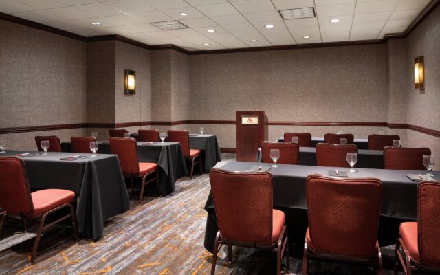 Marriott Riverside at the Convention Center