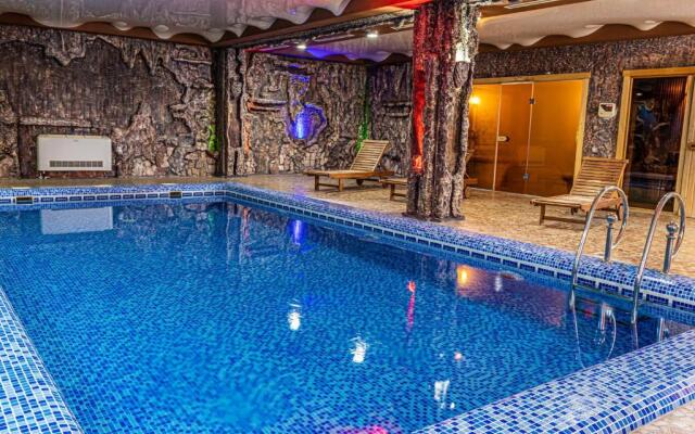 Mountain Resort Complex Layner