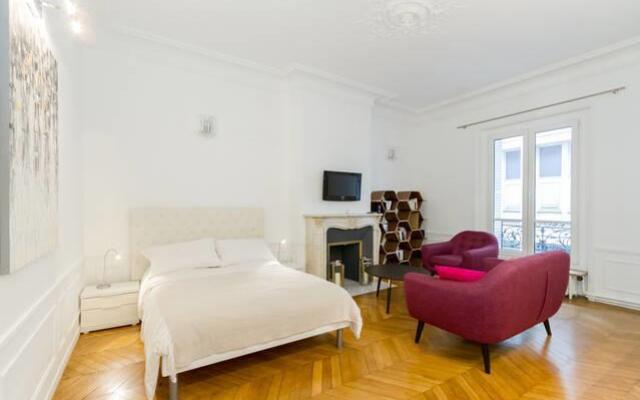 Studio Monceau - Arc de Triomphe