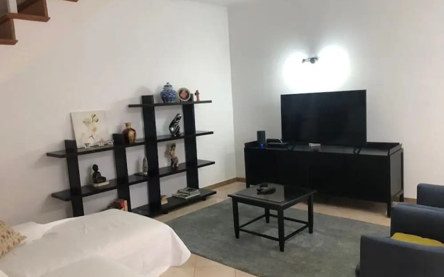 Spacious, Garden, and Private Parking
