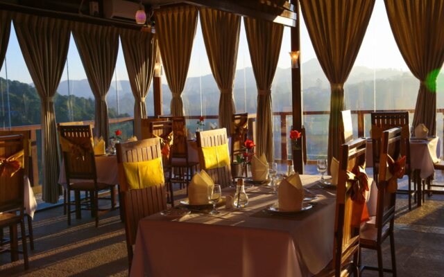 Famous Hotel Kalaw