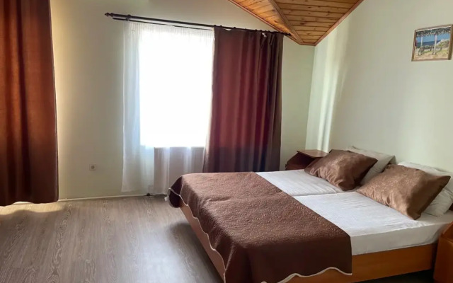 Eva Guest House