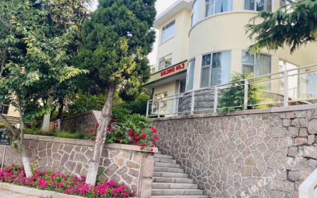 Qingdao Wheat Island Travel Center