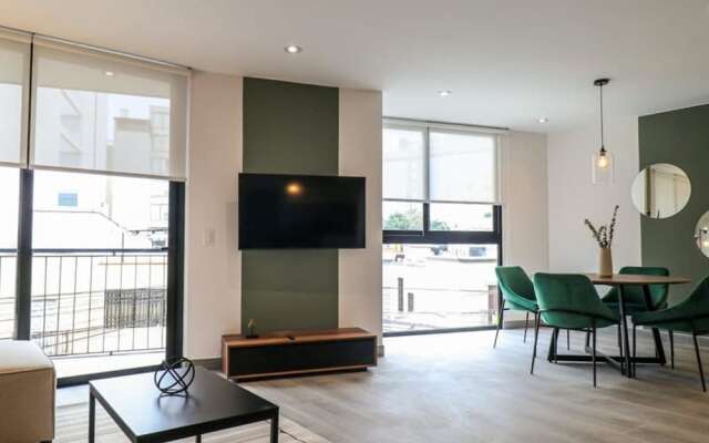 w Unique 2BR With Balcony in Miraflores