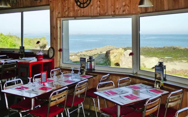 Pretty Breton Holiday Home in a top Location