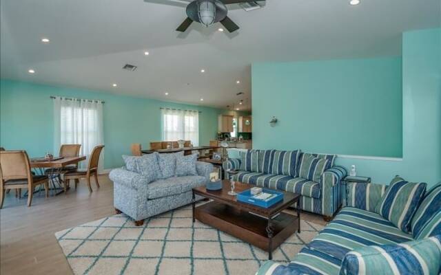 343 Gulf Blvd - 4Br Home