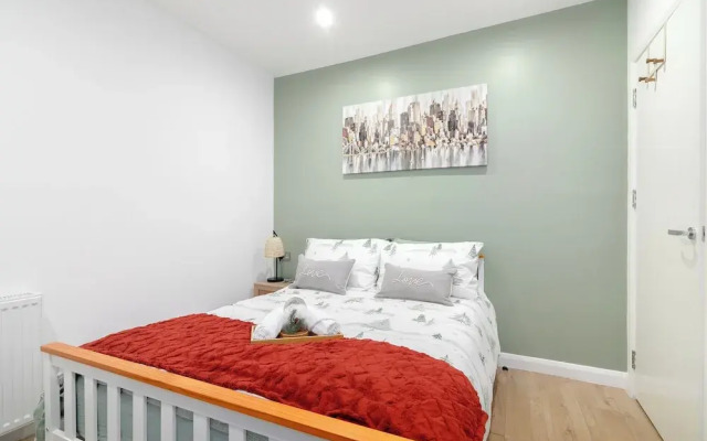Deluxe 1 Bed Apartment, London