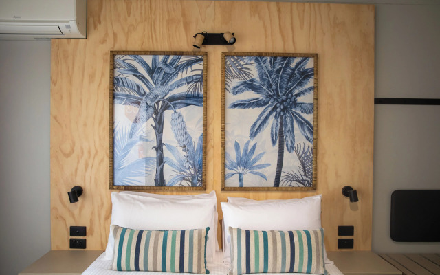 Nightcap at Marine Hotel