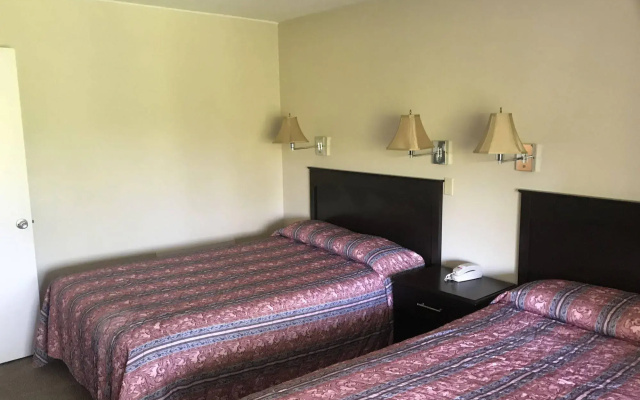 Carriage House Country Club