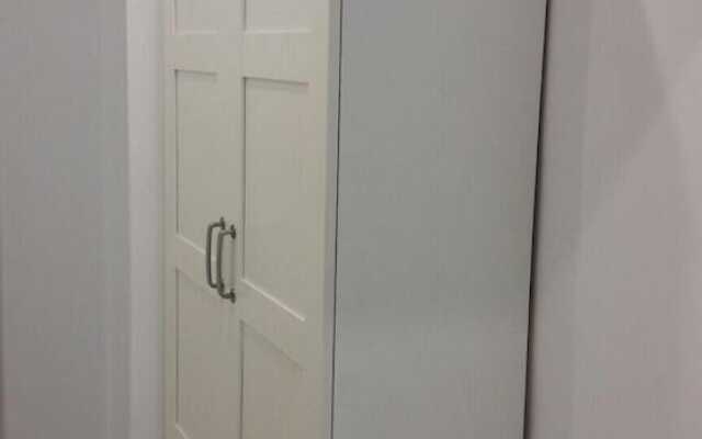 Perla V | 5  Pax | First Line | 2254-AW