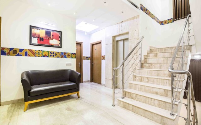 FabHotel GRD DLF Square