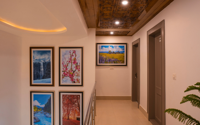 Moustache Hostel Pahalgam