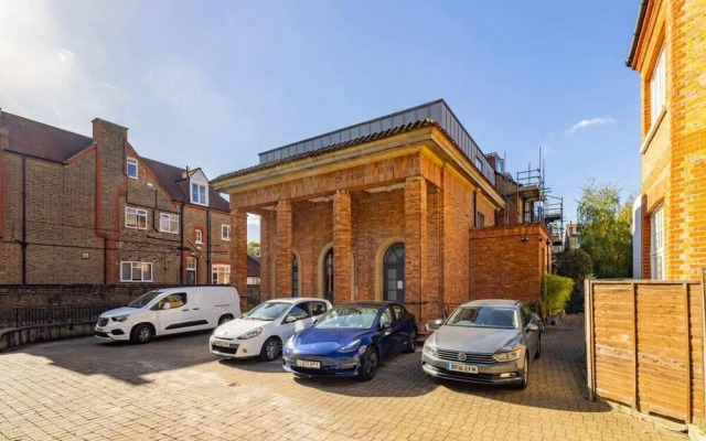 The London Loft - Glamorous 2bdr Flat With Parking