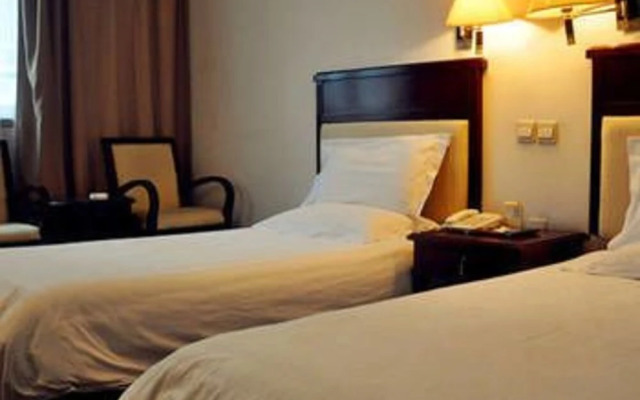 Thank Inn Plus hotel He'nan Zhoukou Chuanhui District Red Star Macalline