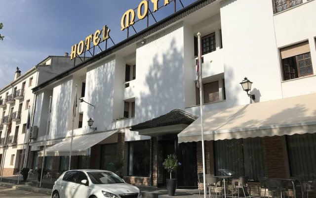 Hotel Moya Landete