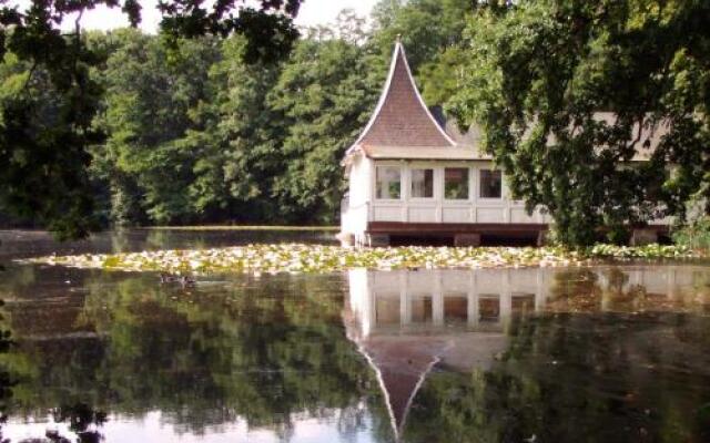 Bokel-Mühle am See