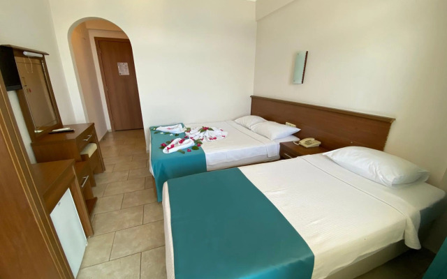 Crystal Club World of Colours - All inclusive