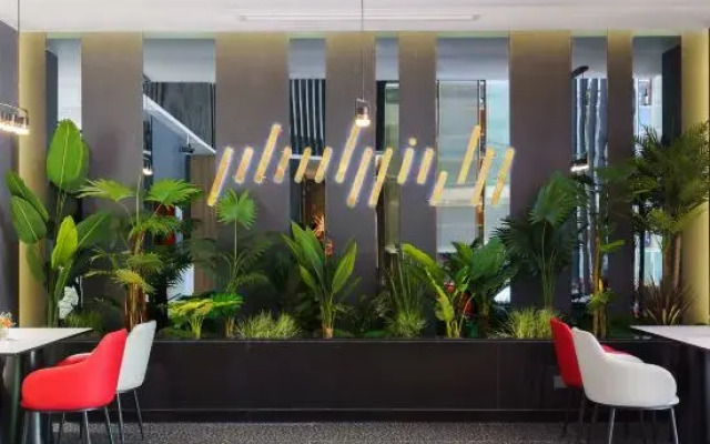 Ibis Hotel (Maoming Cultural Plaza)