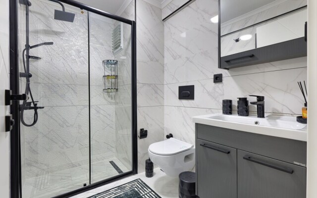 Bright Gorgeous 2BR Apt in Ortakoy