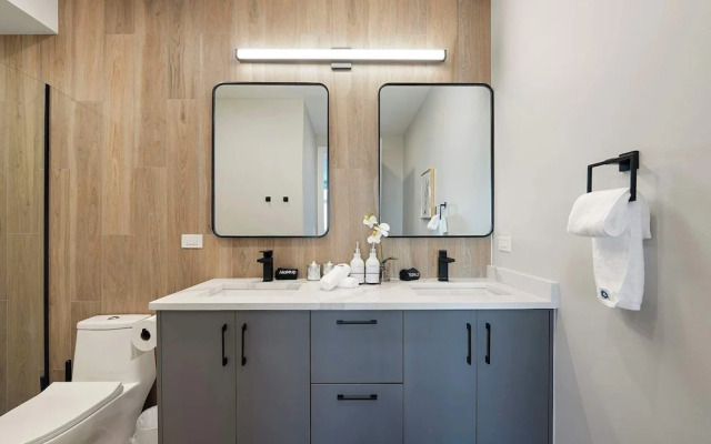 Chicago Modern Condo 2br2ba Balcony Free Park