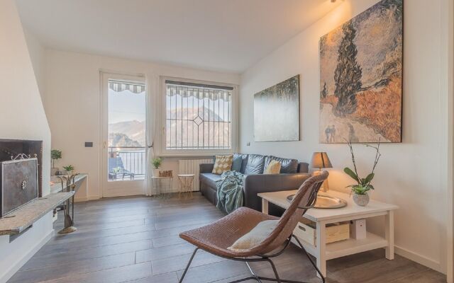 The Apple House Varenna