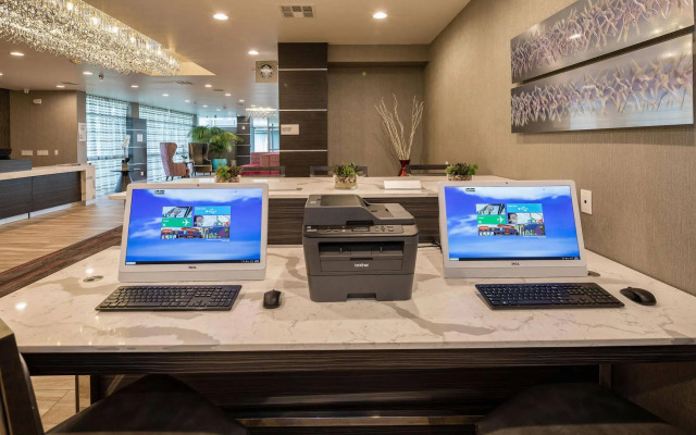 Radisson Hotel Oakland Airport