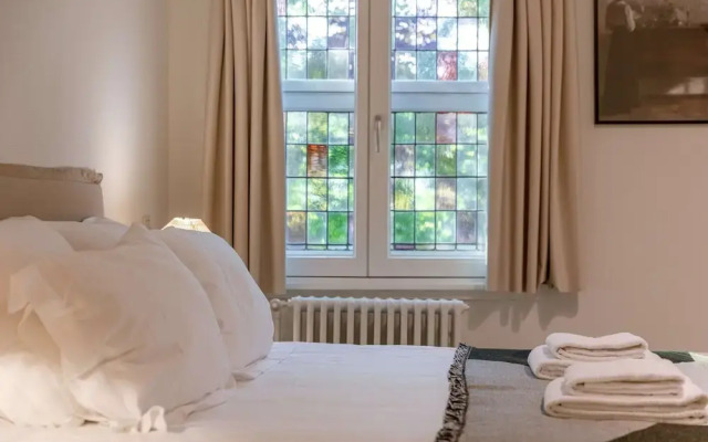 Charming Characterful Double Room in City Center