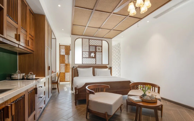 Vernalhome Boutique Danang Hotel