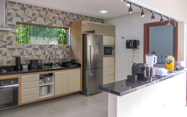 Casa c otima infraestrutura e piscina, Camacari BA