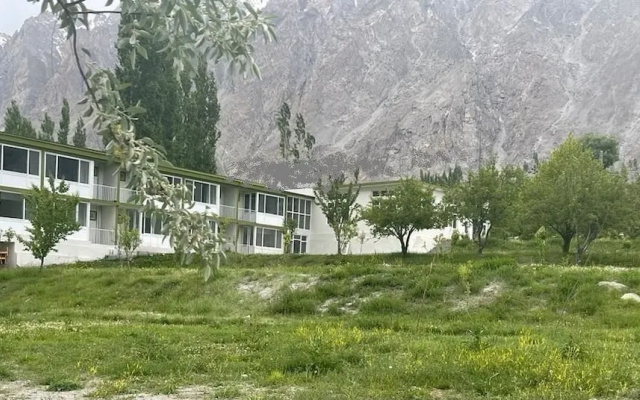 Silk Route Lodge