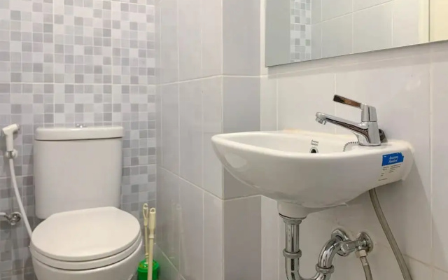 Homey Studio At 20Th Floor Tokyo Riverside Pik 2 Apartment – Bathroom – Jakarta