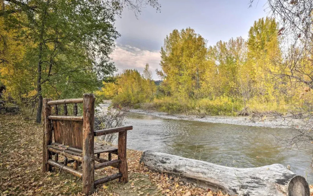 Charming Columbus Apt Along Yellowstone River