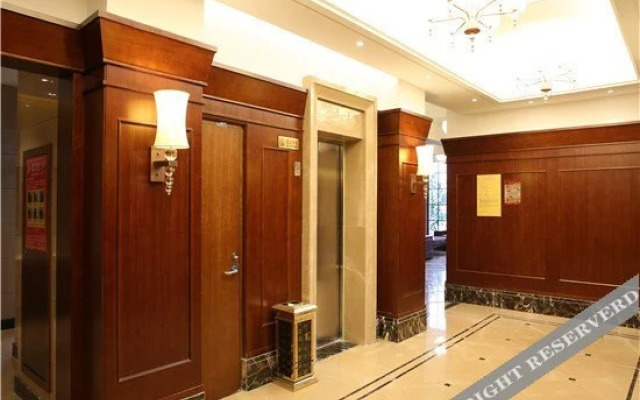 Elan Hotel