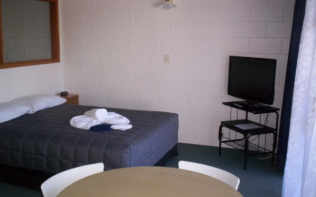 Broadway Motor Inn