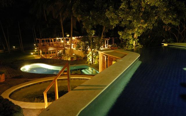 Las Flores Resort