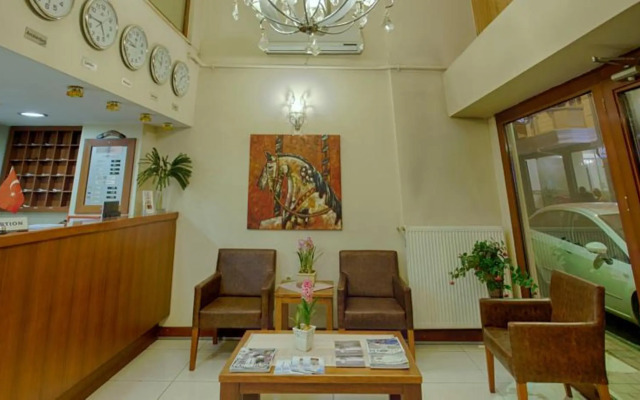 Hotel Peli̇t