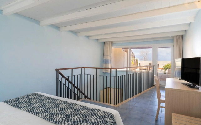 Cala Della Torre Resort