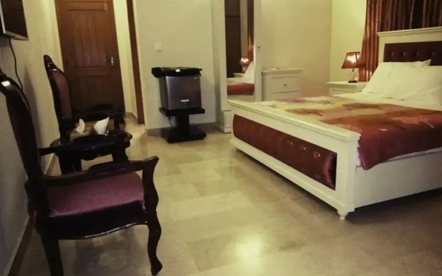 Royal Galaxy Guest House