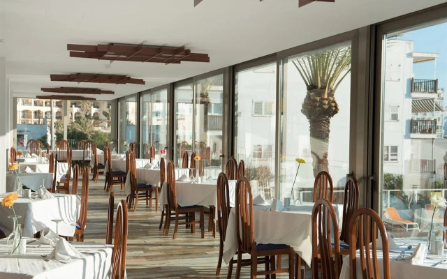 Hotel Abrat